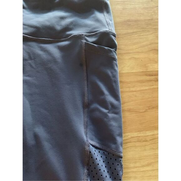 Victoria’s Secret sport extra small workout pants, gray/purple color has pockets - Picture 3 of 5